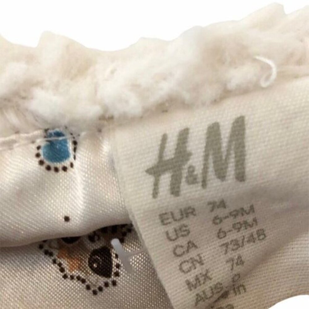 H&M Baby Girl White Faux Fur Vest Size 6-9 Months Lined Bow Closure Cozy Cute - Picture 2 of 4